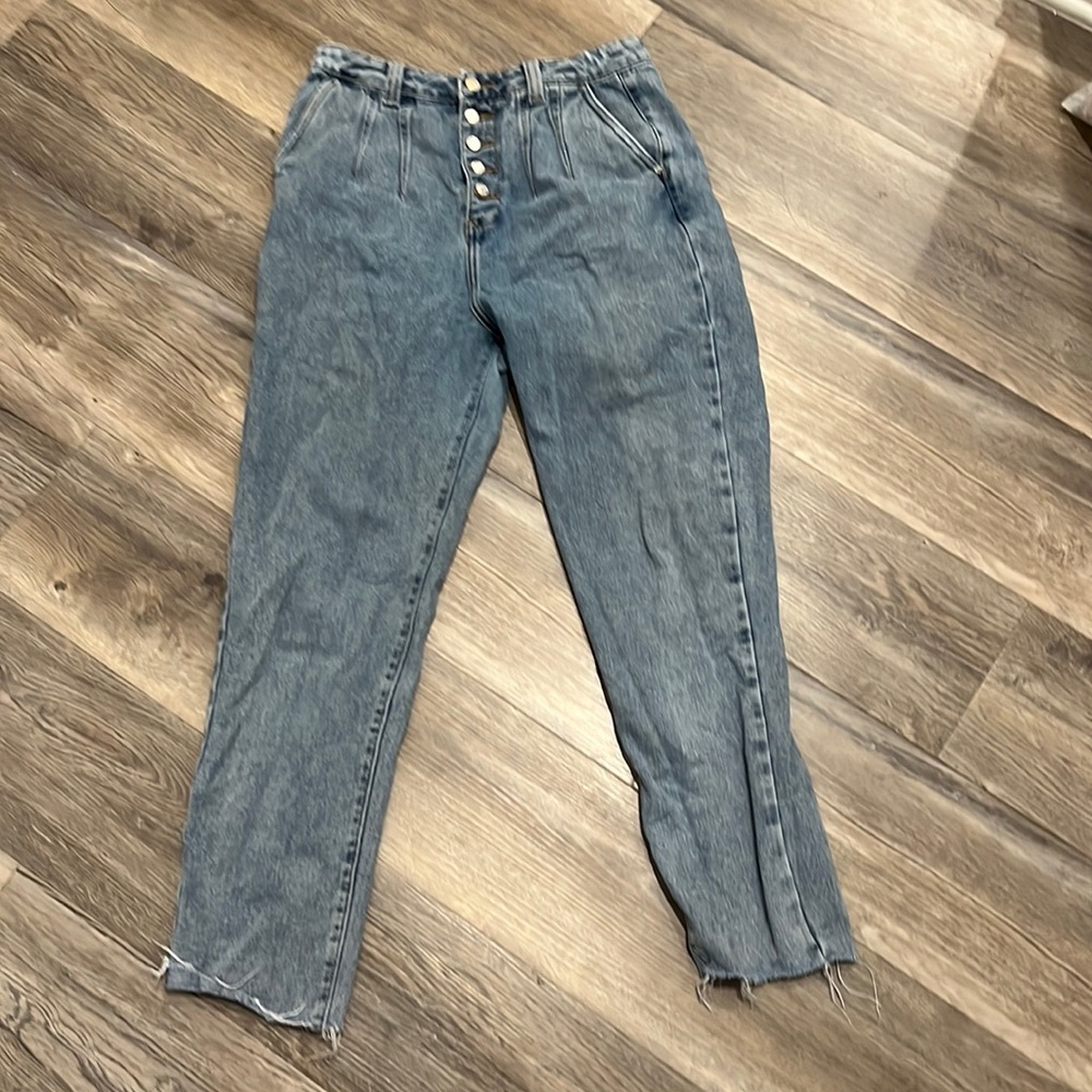 Light blue jeans size 7/28